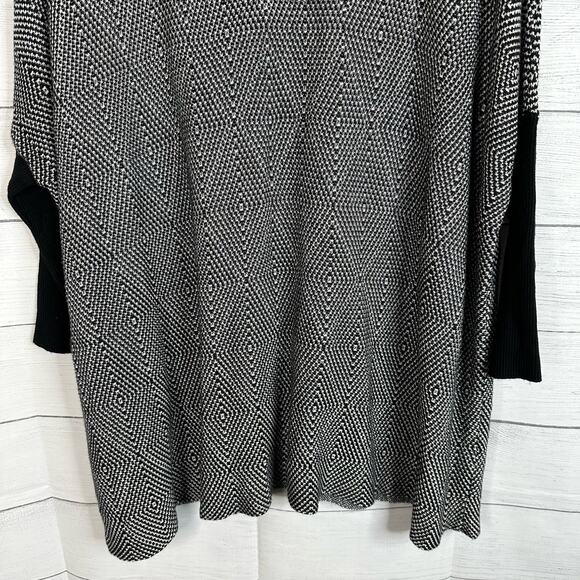 Joseph A Womens size Small Mock Neck Tunic Dolman Sleeve Diamond Print Sweater - Picture 6 of 9
